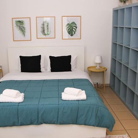 Comfy City Hideaway Каламата Екстер'єр фото