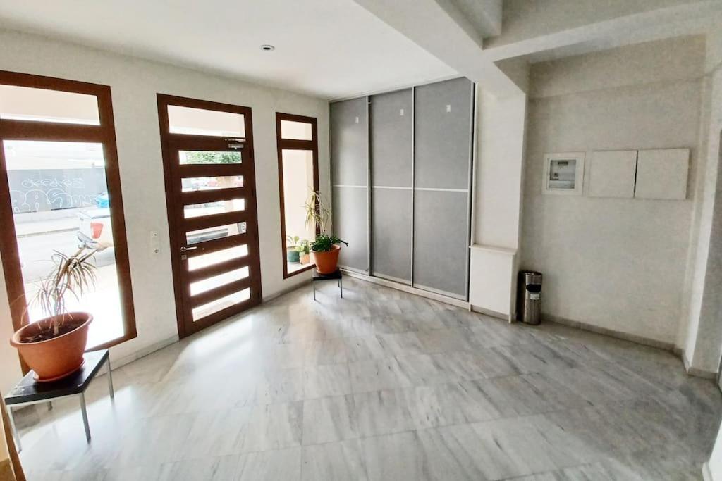 Comfy City Hideaway Каламата Екстер'єр фото